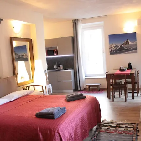 Maison Soleil - Il Giardino - Affitti Brevi Italia Aosta