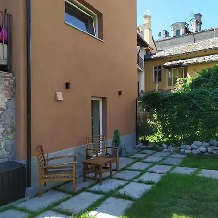 Maison Soleil - Il Giardino - Affitti Brevi Italia * Aosta